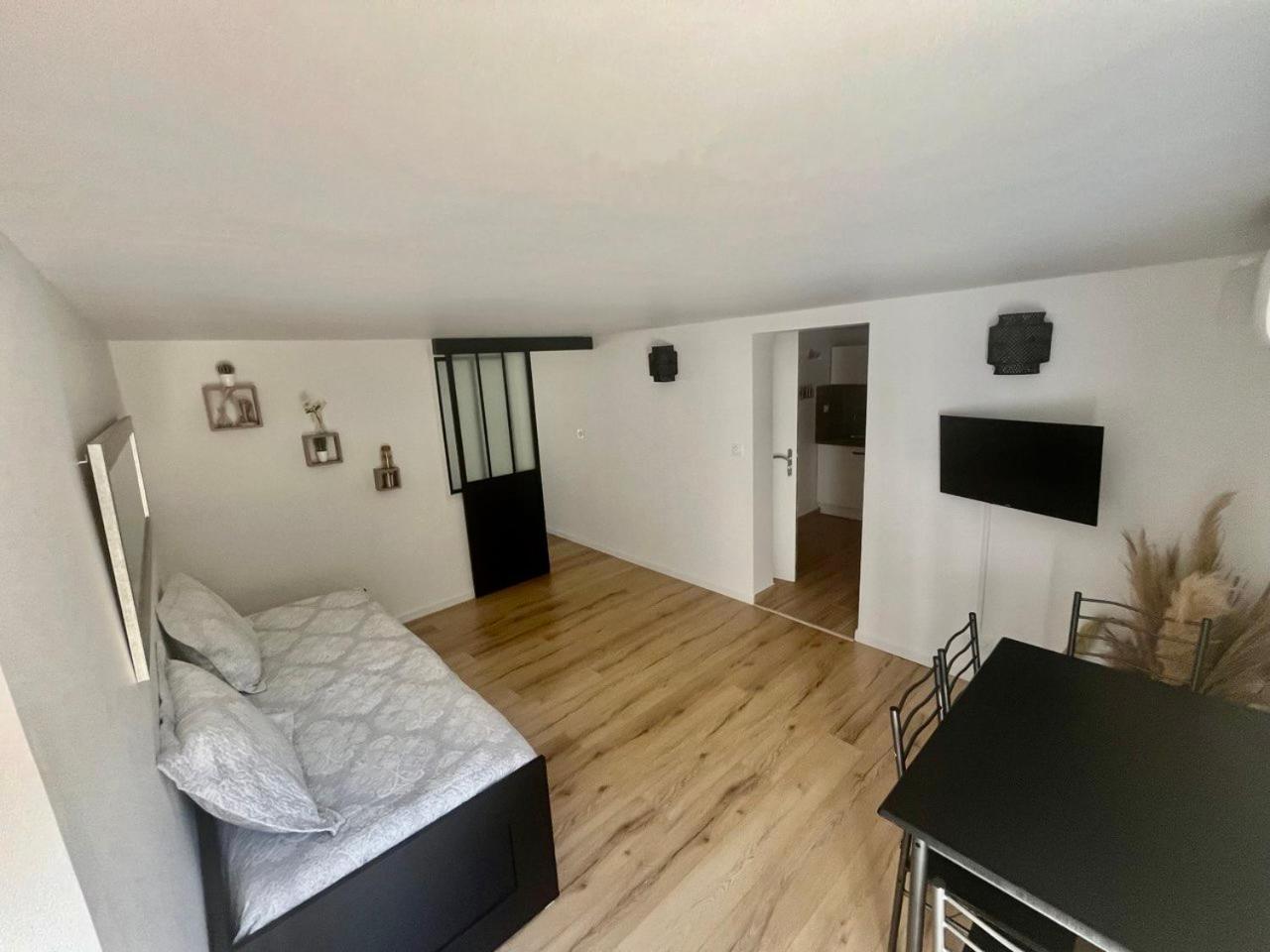 Charmant Et Confortable Appartement Narbonne Exterior foto
